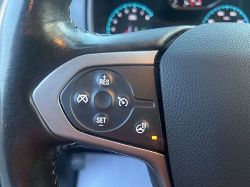 Used 2022 Chevrolet Colorado Z71 w/ Z71 Midnight Edition image 29