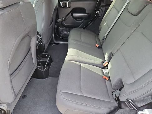Used 2018 Jeep Wrangler Unlimited Sport image 20