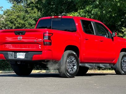 Used 2024 Nissan Frontier SL w/ Technology Package