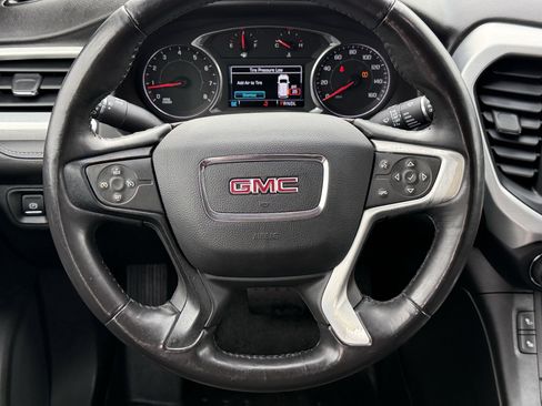 Used 2017 GMC Acadia SLT image 15