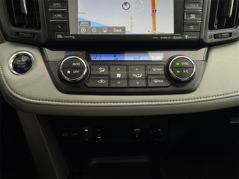 Certified 2017 Toyota RAV4 Limited image 21