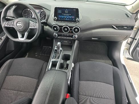 Used 2024 Nissan Sentra SV FWD image 16