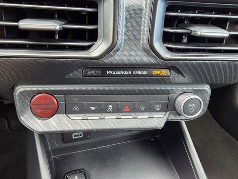 Used 2025 Ford Mustang Coupe RWD image 18