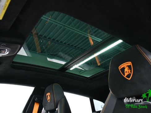 Used 2023 Lamborghini Urus Performante image 55