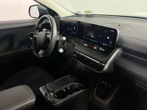 Used 2025 Hyundai Ioniq 5 SE image 33