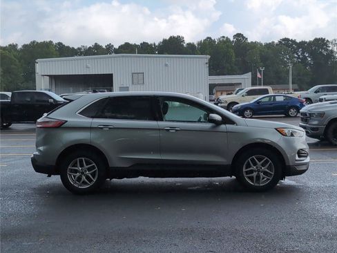 Used 2024 Ford Edge SEL AWD/4WD image 8