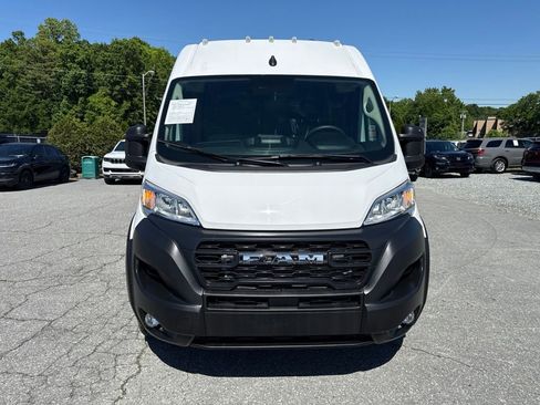 Used 2026 RAM ProMaster 2500 w/ Convenience Group FWD image 4
