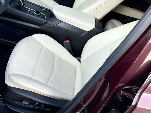 Used 2022 Cadillac XT5 Sportv w/ Technology Package image 19