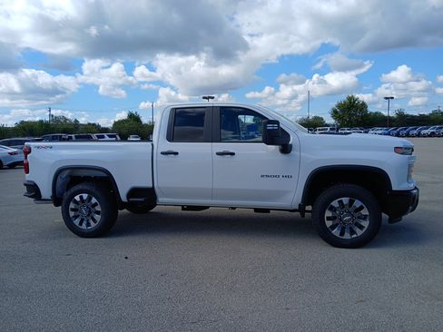 New 2026 Chevrolet Silverado 2500 Custom w/ Custom Convenience Package image 3