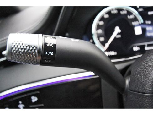 Used 2025 Genesis GV70 2.5T Sport Prestige w/ Sport Prestige Package image 18