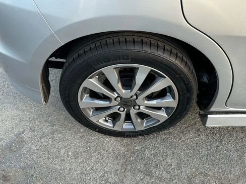 Used 2013 Honda Fit Sport image 29