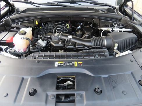 Used 2023 Jeep Grand Cherokee L Laredo w/ Luxury Tech Group I AWD/4WD image 11