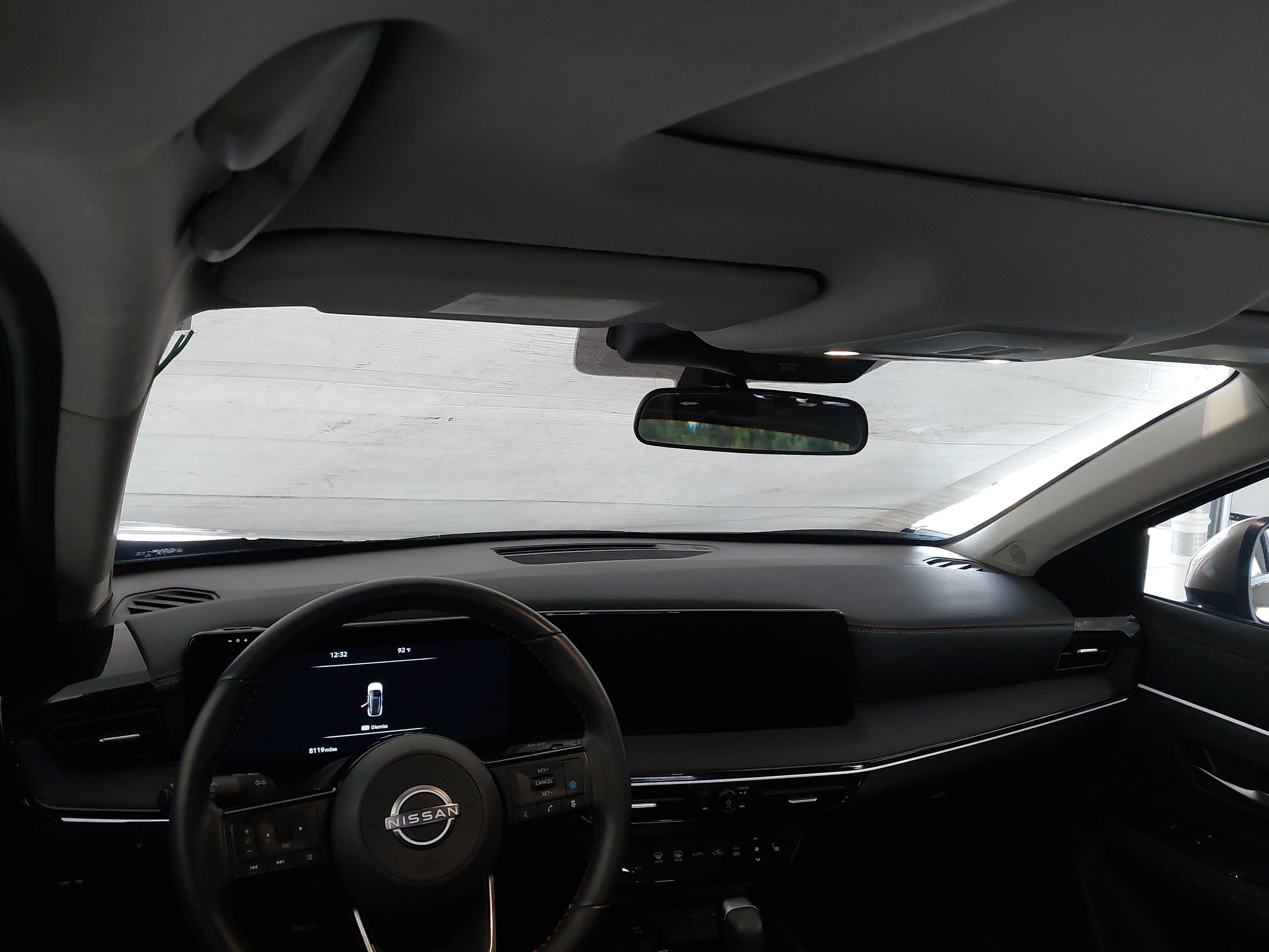 Used 2025 Nissan Kicks SR w/ SR Premium Package FWD image 26