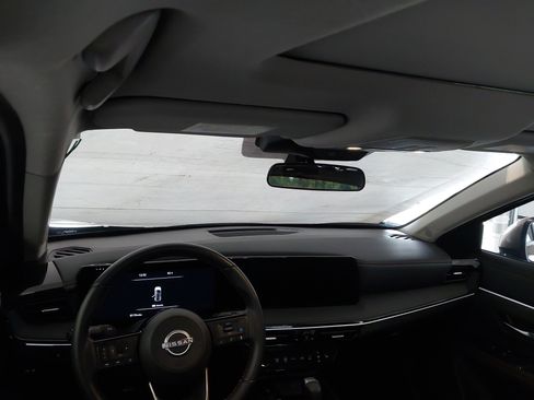 Used 2025 Nissan Kicks SR w/ SR Premium Package FWD image 26