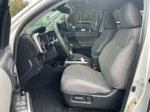 Used 2023 Toyota Tacoma SR5 RWD image 14