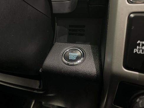 Used 2019 Ford F150 Lariat w/ Equipment Group 502A Luxury image 11