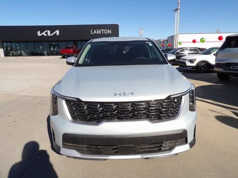 New 2026 Kia Sorento LX image 3