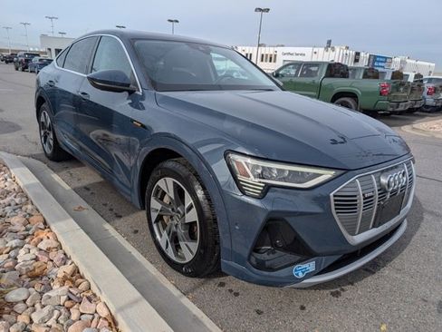 Used 2021 Audi e-tron Premium Plus w/ Premium Plus Package image 3