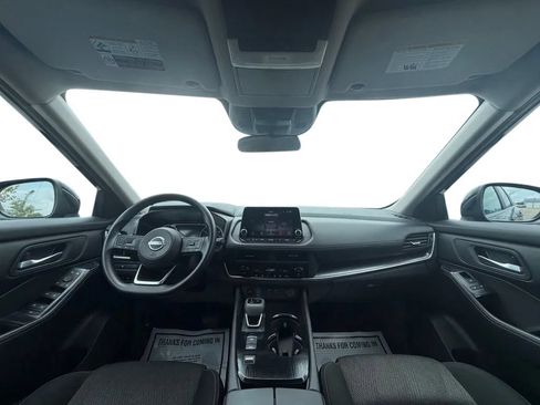 Used 2024 Nissan Rogue SV FWD image 10
