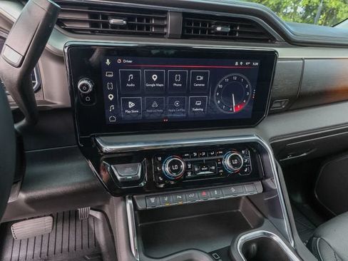 Used 2025 GMC Sierra 3500 Denali w/ Denali Reserve Package AWD/4WD image 19