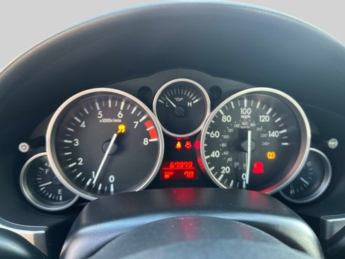 Used 2010 MAZDA MX-5 Miata Grand Touring w/ Premium Pkg image 18