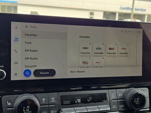 Used 2024 Toyota Grand Highlander AWD image 32