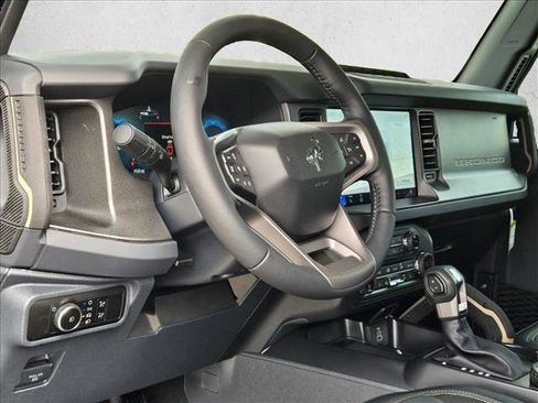 New 2026 Ford Bronco Badlands image 3