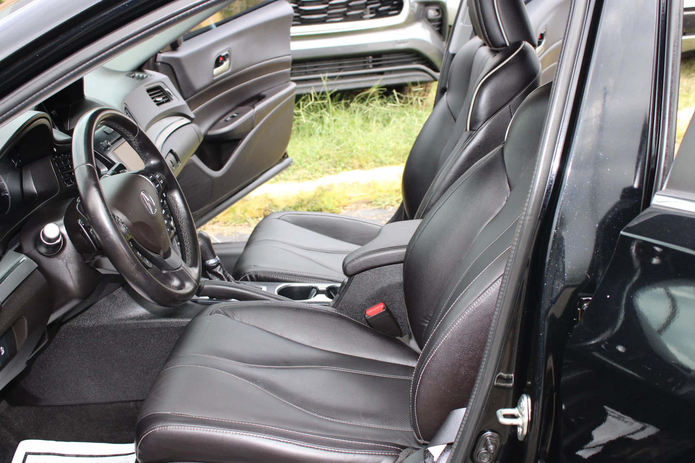 Used 2019 Acura ILX FWD image 23