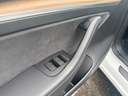 Used 2025 Honda HR-V EX-L image 28