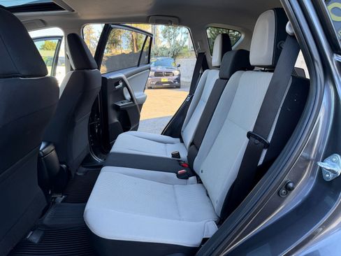 Used 2018 Toyota RAV4 XLE image 16