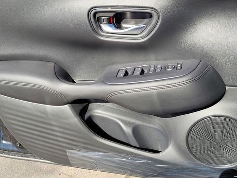 New 2025 Honda HR-V LX image 14