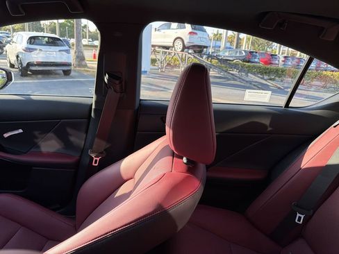 Used 2025 Lexus IS 350 F Sport RWD image 12
