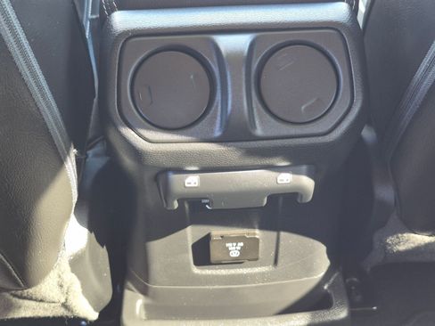 Used 2023 Jeep Wrangler Unlimited Sahara w/ Cold Weather Group AWD/4WD image 24
