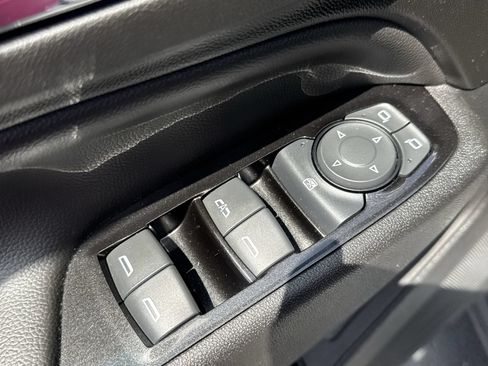 Certified 2022 Chevrolet Equinox Premier AWD/4WD image 13