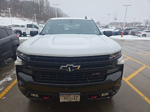 Used 2020 Chevrolet Silverado 1500 LT Trail Boss image 3