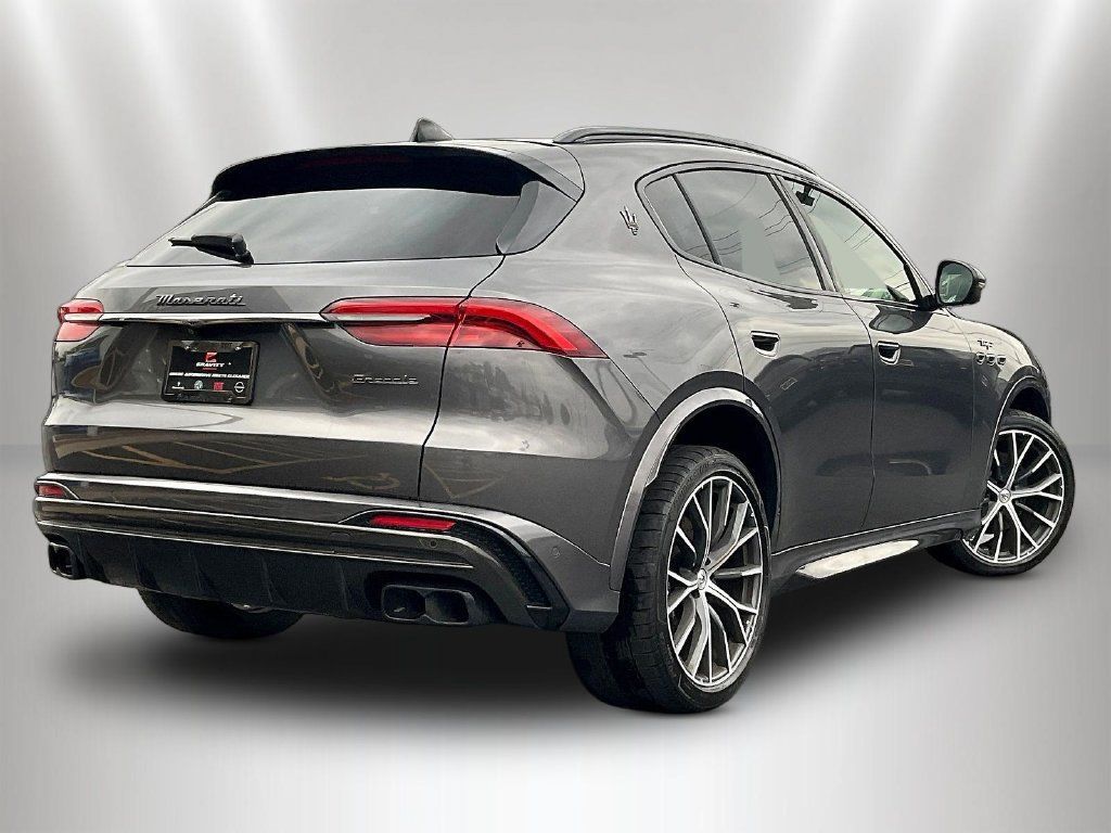 Used 2023 Maserati Grecale Modena AWD/4WD image 6
