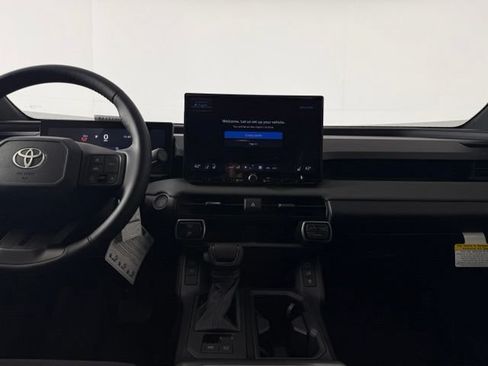 Used 2026 Toyota RAV4 XSE w/ Weather Package AWD/4WD image 33