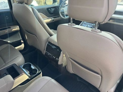 Used 2020 Lincoln Aviator Reserve w/ Equipment Group 201A image 24