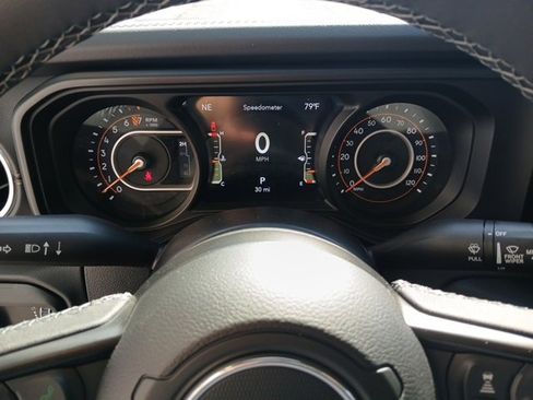 New 2025 Jeep Gladiator Sport S image 46