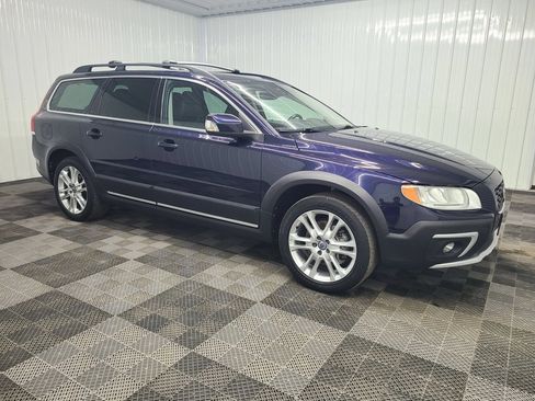 Used 2016 Volvo XC70 T5 Premier w/ Proximity Package AWD/4WD image 1