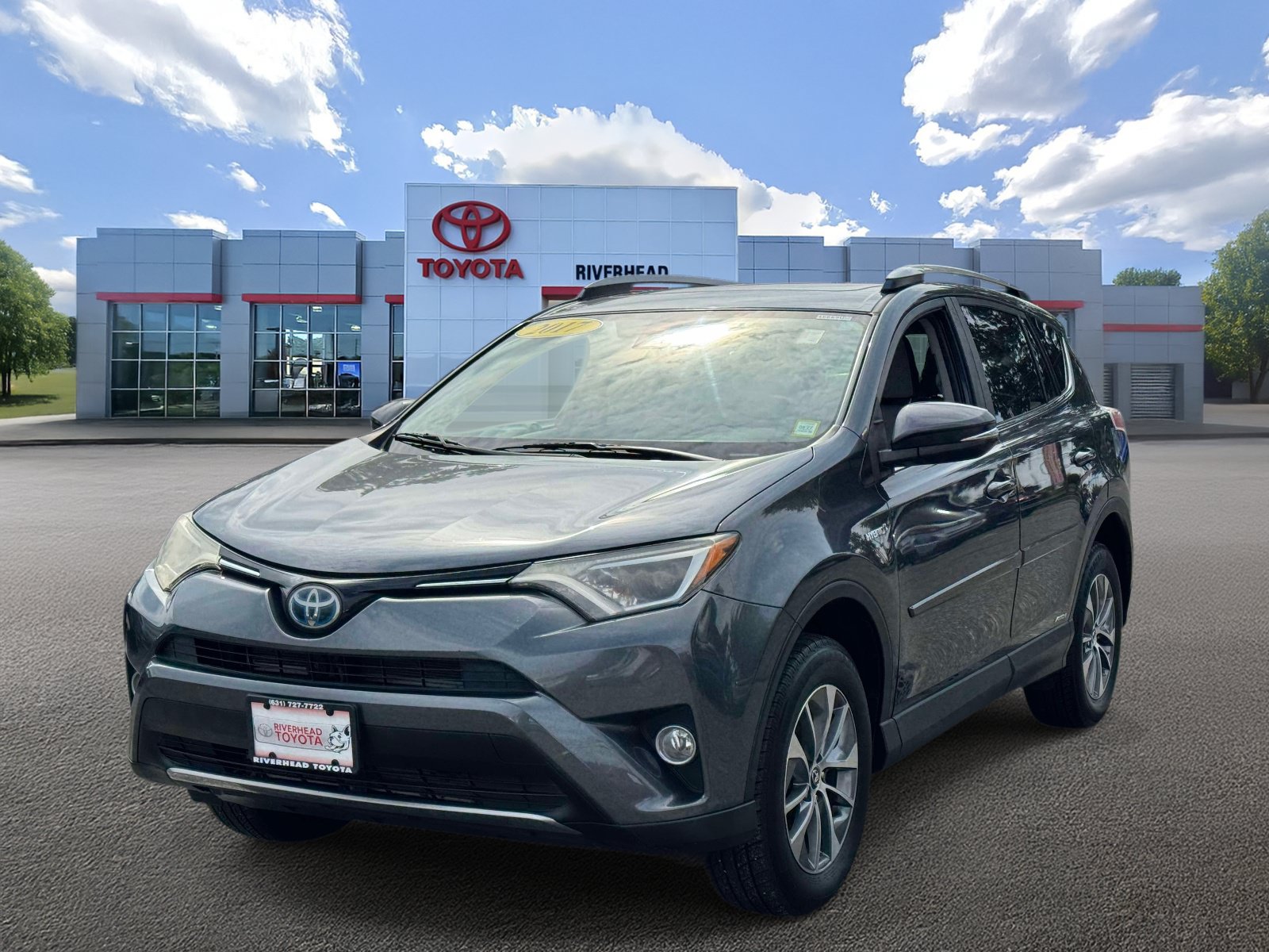 Used 2017 Toyota RAV4 XLE w/ All Weather Liner Package AWD/4WD image 1