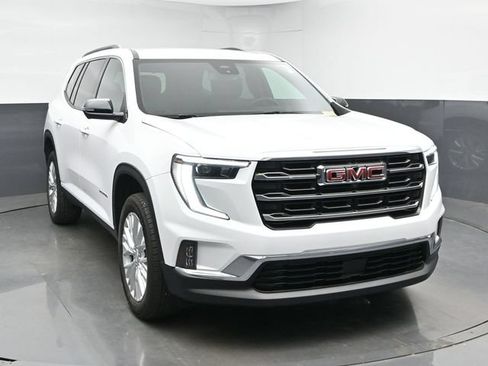 Used 2024 GMC Acadia Elevation FWD image 2