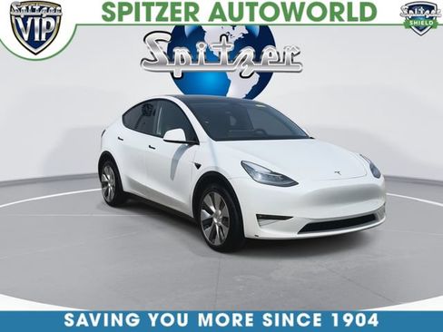 Used 2021 Tesla Model Y Long Range AWD/4WD image 2