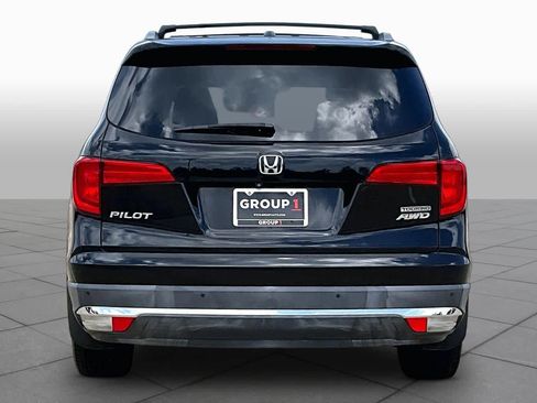 Used 2018 Honda Pilot Touring image 5