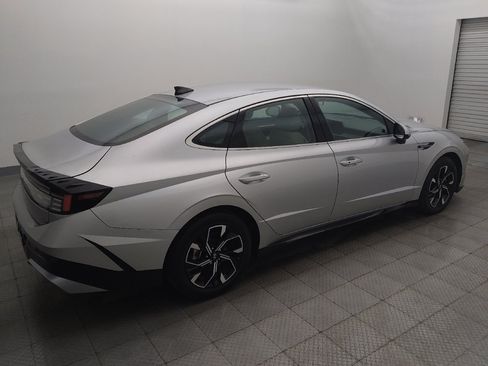 Used 2025 Hyundai Sonata SEL FWD image 10