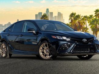 Used 2024 Toyota Camry SE video 2