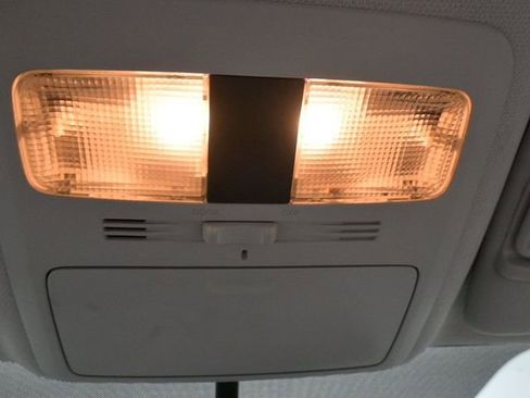 Used 2017 Subaru Forester 2.5i w/ Alloy Wheel Package image 15