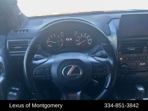 Used 2022 Lexus GX 460 image 13