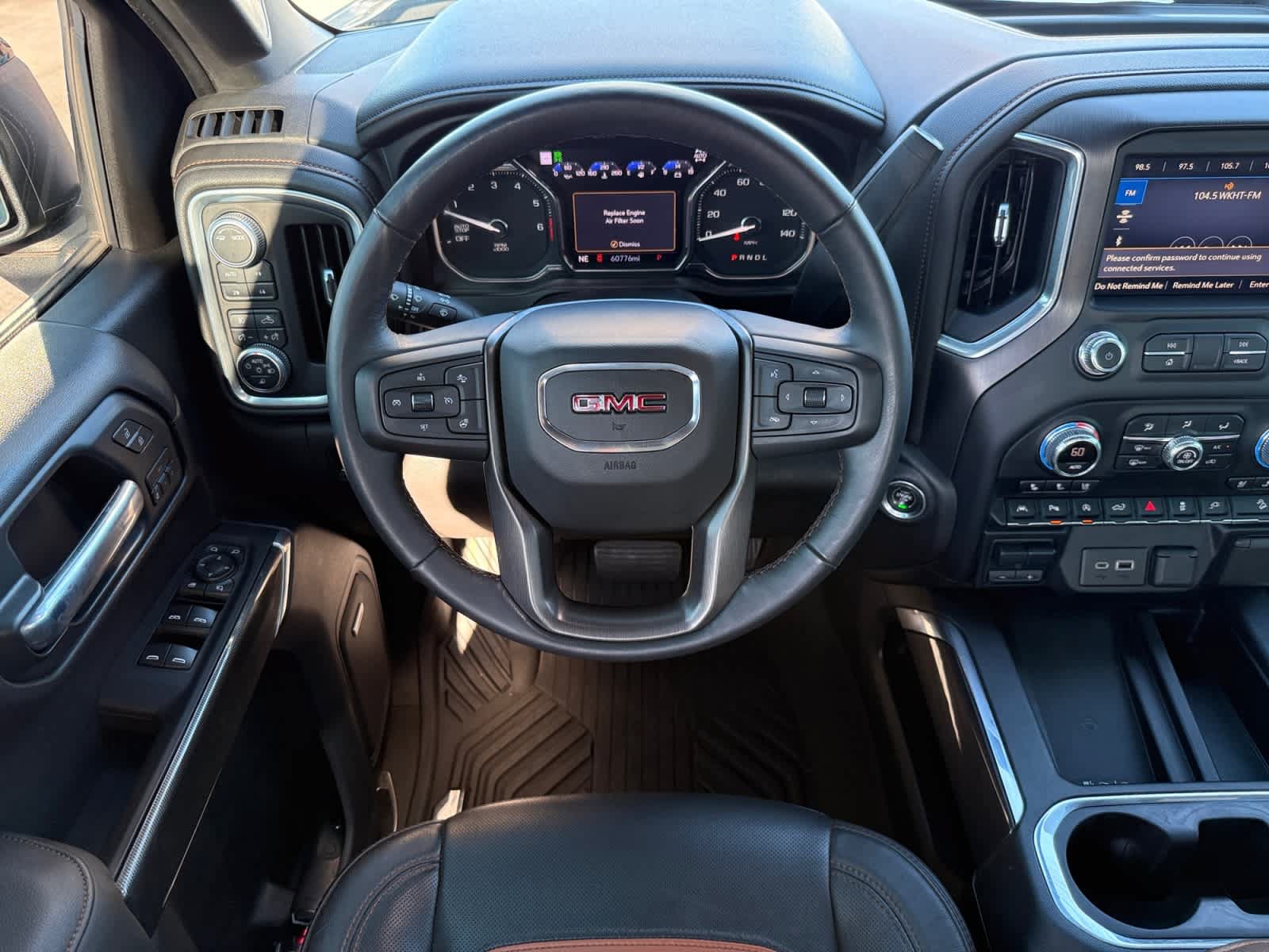 Used 2020 GMC Sierra 1500 AT4 w/ Off-Road Performance Package AWD/4WD image 14