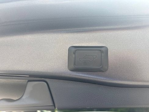 Certified 2021 Toyota RAV4 XLE Premium AWD/4WD image 12